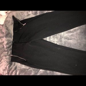 Zip up black leggings